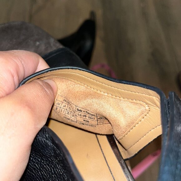 Vionic Valencia Leather Heel Sandals 8 - Picture 10 of 11